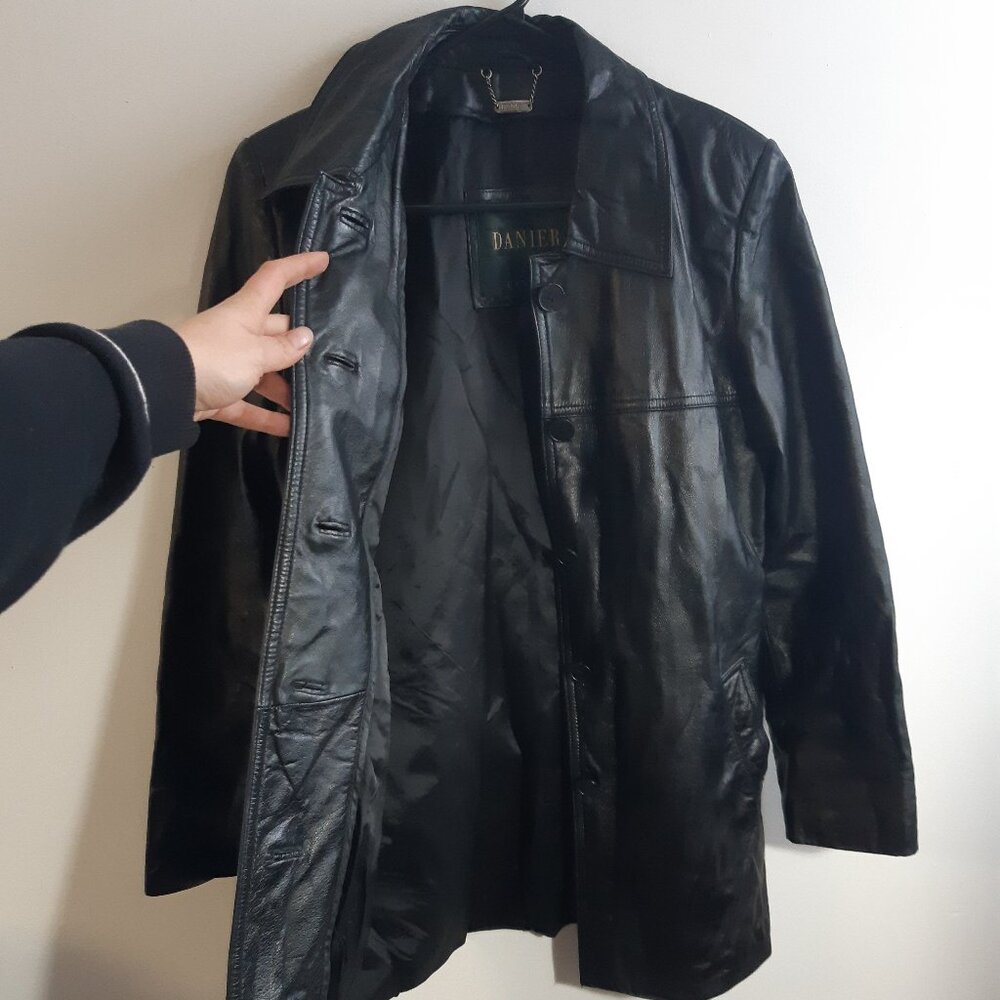 Danier Genuine Leather Coat - Women's XS Mid-Length - Picture 10 of 14